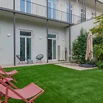 Liberdade Garden & Indoor Pool By Lovelystay *