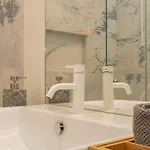 Liberdade Garden & Indoor Pool By Lovelystay * Lisbona