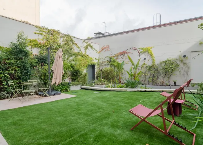 Liberdade Garden & Indoor Pool By Lovelystay 리스본